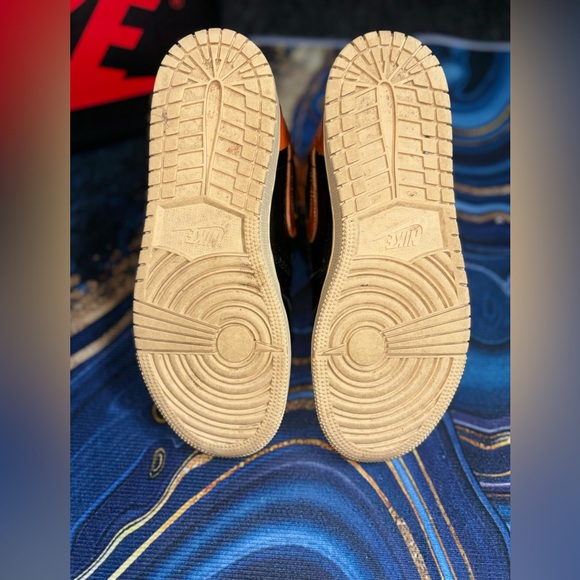 Retro Jordan 1’s - Picture 7 of 8